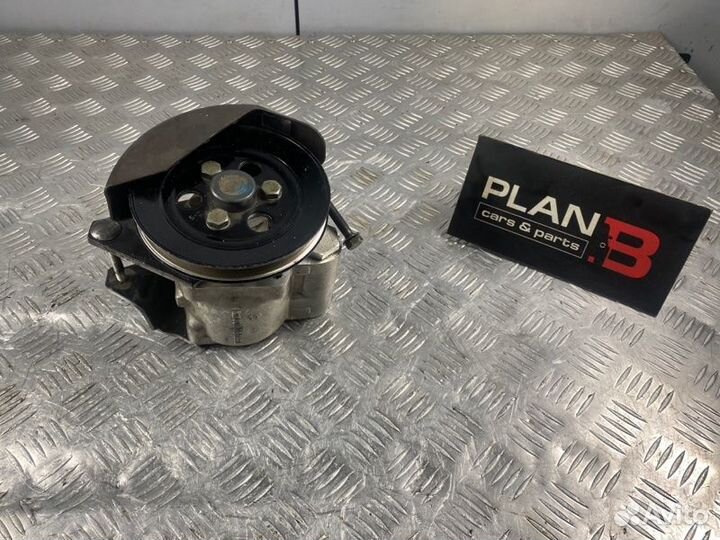 Насос гидроусилителя руля Audi 80 B3