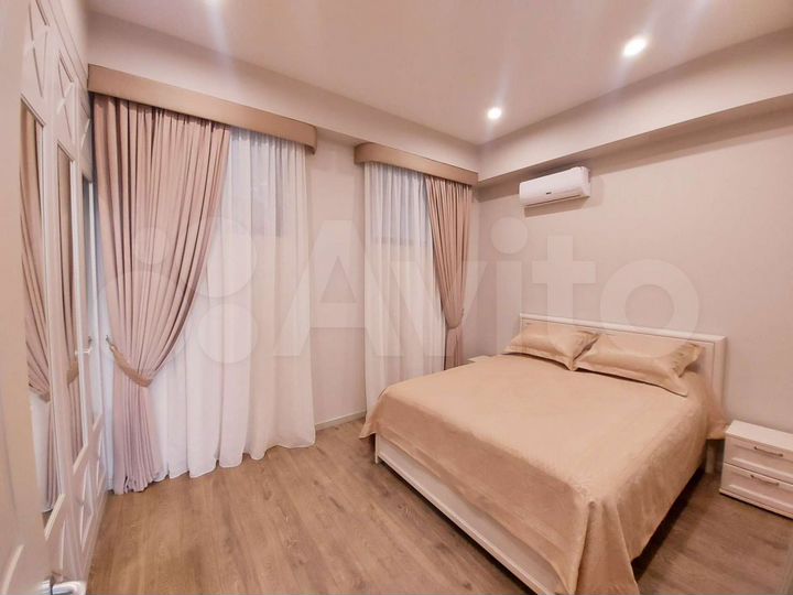 2-к. квартира, 75 м², 1/3 эт.