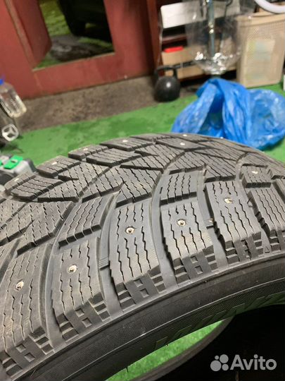 Delinte Winter WD42 275/55 R20