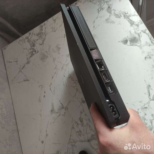 Sony PS4 Slim 1TB (2 игры)