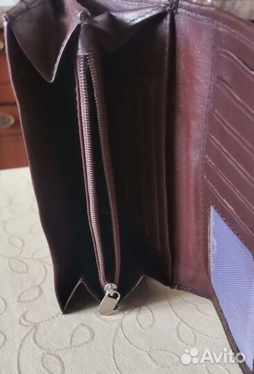 Кошельки, косметичка, бусы