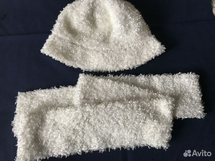 Новые демисезонная шляпка с шарфиком