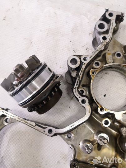 Лобовина двигателя задняя Nissan Elgrand NE51