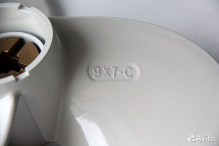 Винт гребной Yamaha 8, 9 х 7