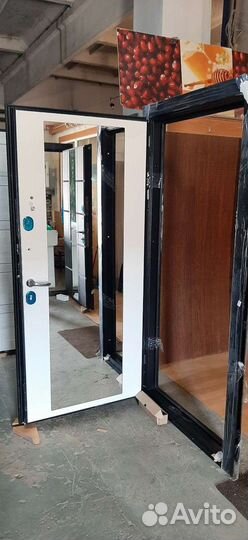 Двери входные новые со склада