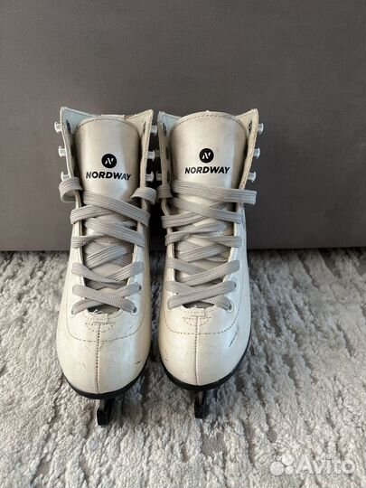 Коньки детские 33 размер