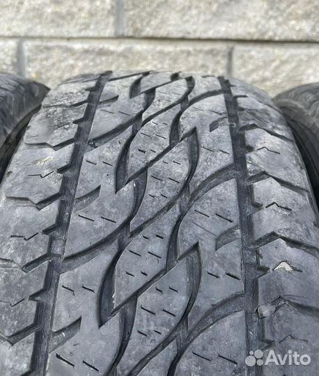 Bridgestone Dueler A/T 265/65 R17