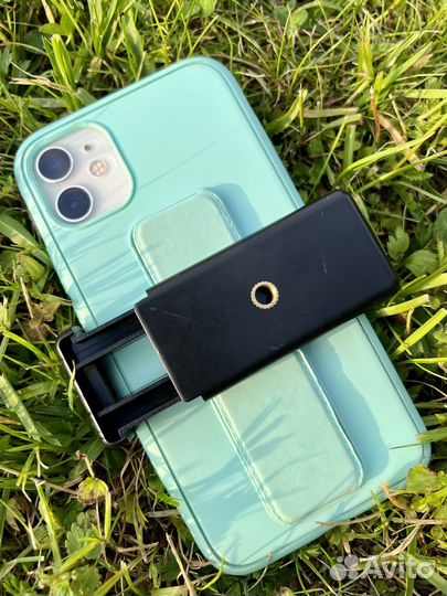 Крепление (держатель, рамка) для смартфона