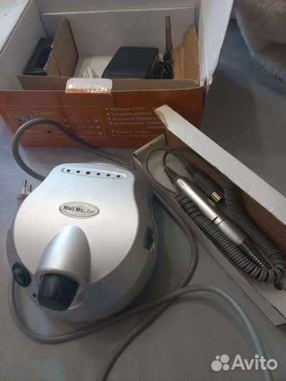Аппарат для маникюра и педикюра