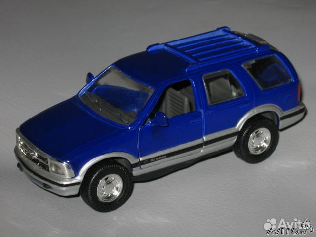 1/43 Dodge Chevrolet Ford Plymouth Road Champs USA