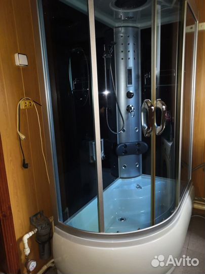 Душевая кабина