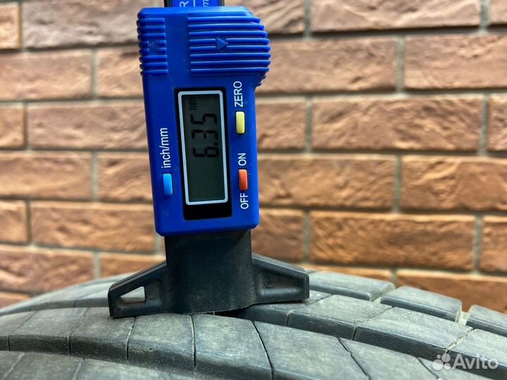 Bridgestone Turanza T005 215/55 R17