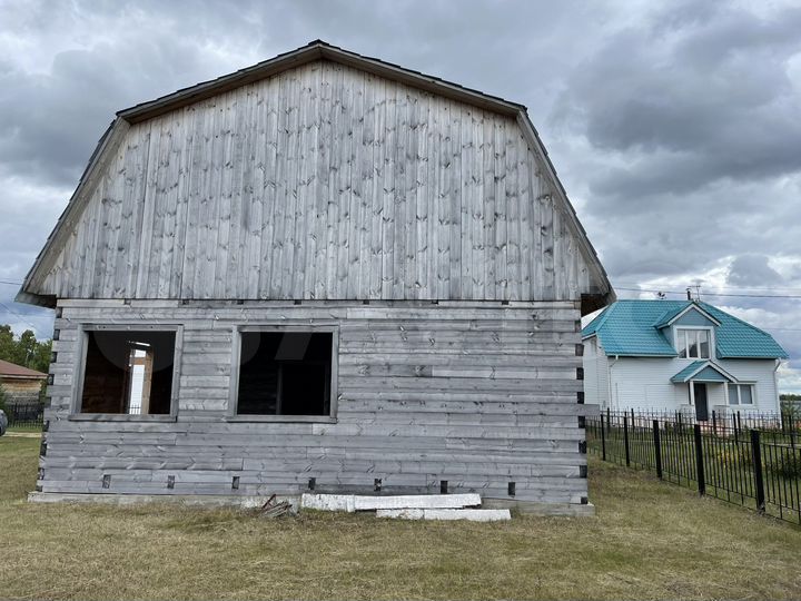 Дом 172 м² на участке 8 сот.