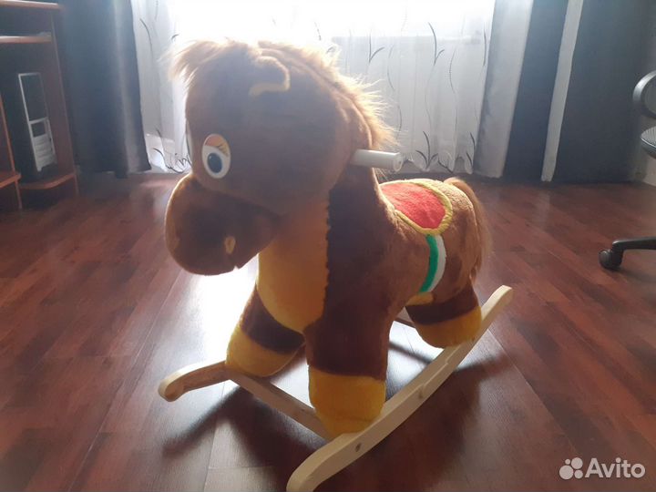 Качалка лошадь