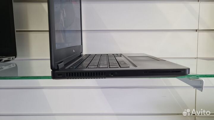 Ноутбук Dell Latitude 5250 i5-5300\8gb\256ssd