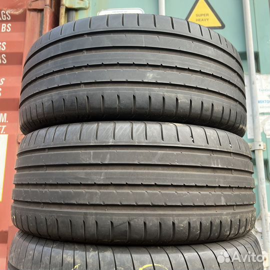 Goodyear Eagle F1 Asymmetric 3 245/45 R18 и 275/40 R18