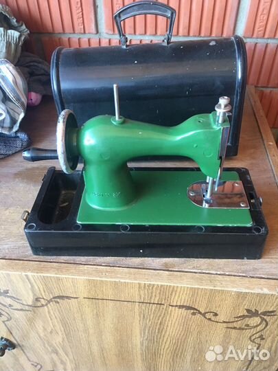 Машинка швейная детская