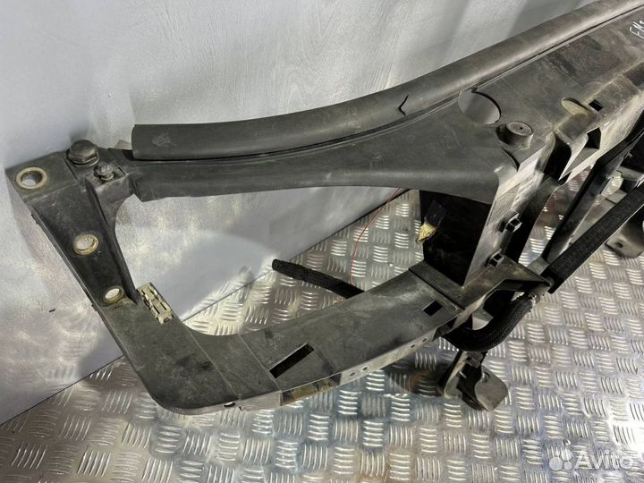 Рамка передняя (телевизор) Ford Mondeo 3