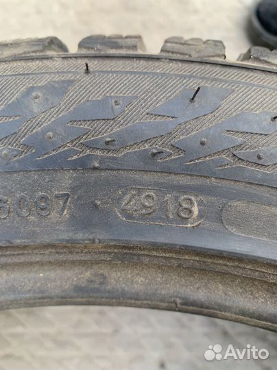 Nokian Tyres Hakkapeliitta 9 235/45 R18