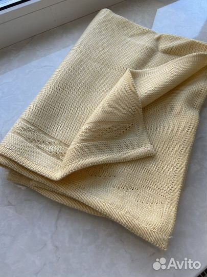 Плед детский для новорожденного в коляску вязаный