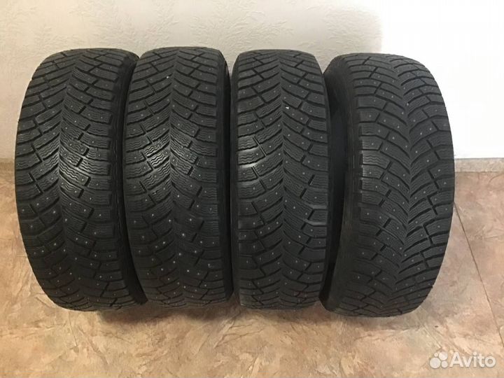 Accelera X-Grip 205/65 R16 28L