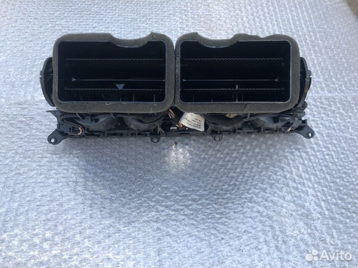 Дефлектор салона центральный BMW 7 F01 F02 08-12