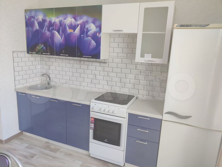 2-к. квартира, 56 м², 3/17 эт.