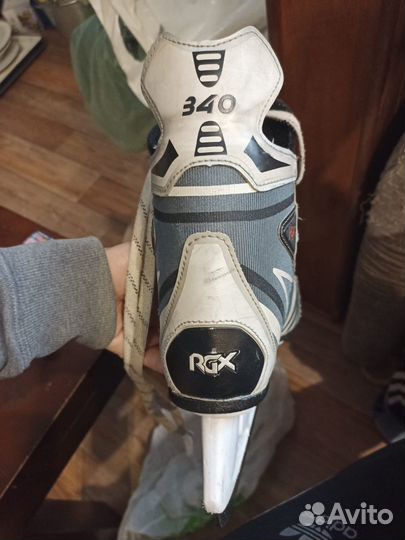 Коньки хоккейные детские