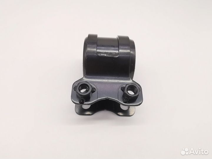 Сайлентблок переднего рычага на Ford