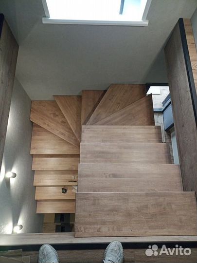 Лестница на металлокаркасе