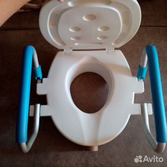 Насадка на унитаз после эндопротезирования