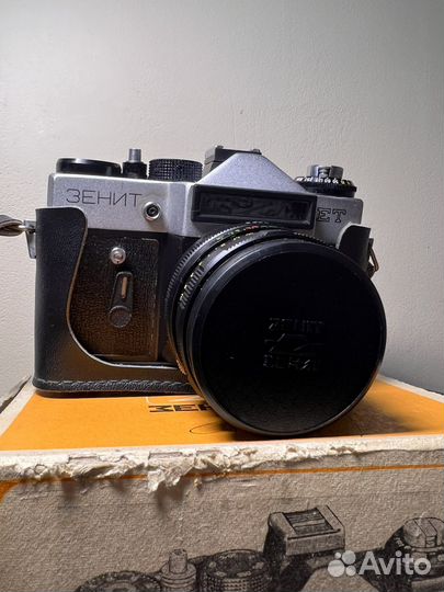 Плёночный фотоаппарат Zenit ET