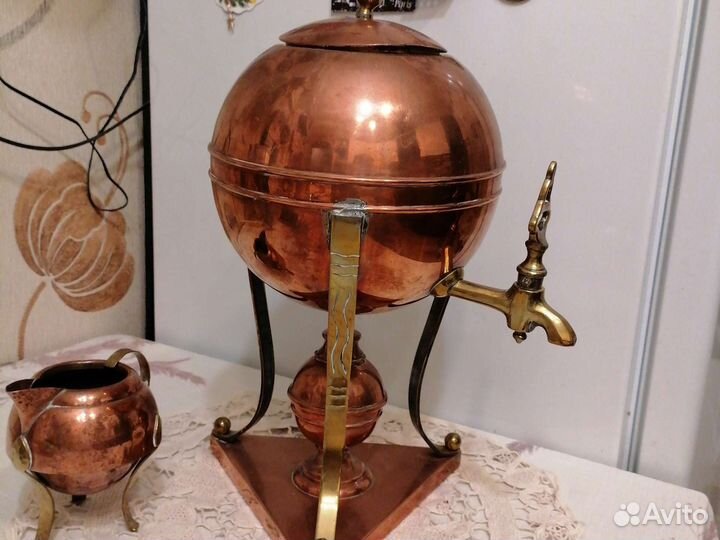 Антикварный медный самовар