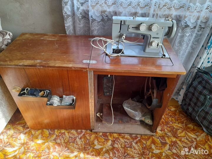 Швейная машинка Подольск,находится в зубово