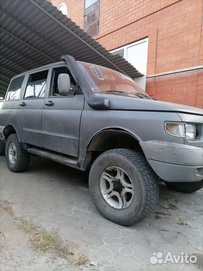 УАЗ Симбир 2.7 МТ, 2003, 250 000 км