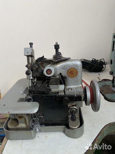 Оверлок, швейная машина и машинка 