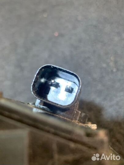 Кнопка багажника Ford Galaxy 2.0 qxwb 2007