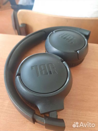 Беспроводные bluetooth наушники JBL