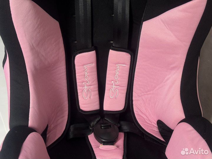 Автомобильное кресло от 0 до 25 Stiony