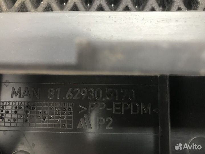 Накладка потолка справа