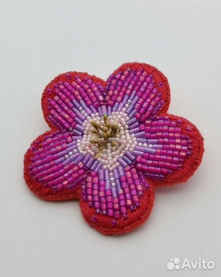 Брошь Цветок яблони