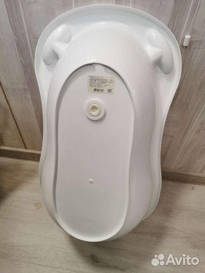 Ванночка для купания белая