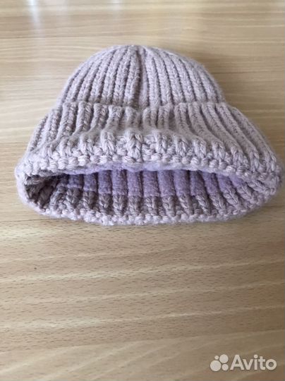 Шапка новая, утеплённая с флисом, разного цвета