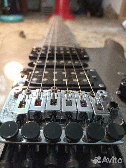 Электрогитара