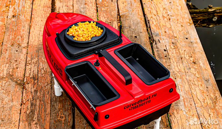 Кораблик для рыбалки и завоза прикормки