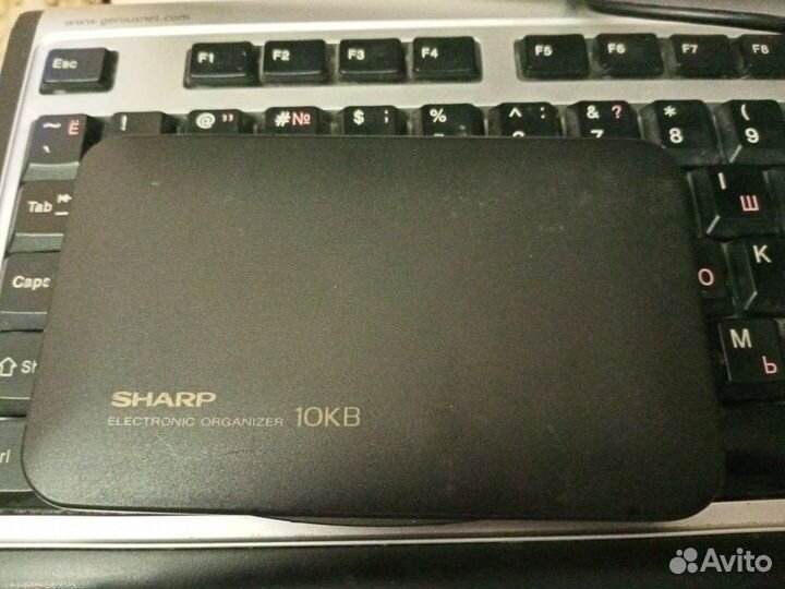 Электронный органайзер Sharp YO-100CP 10Kb