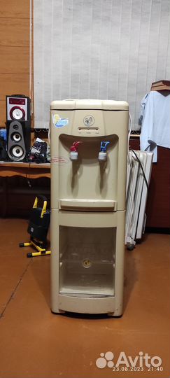 Кулер для воды напольный бу