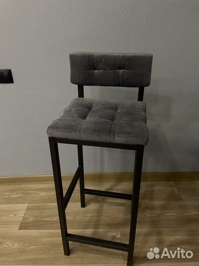 Барный стул