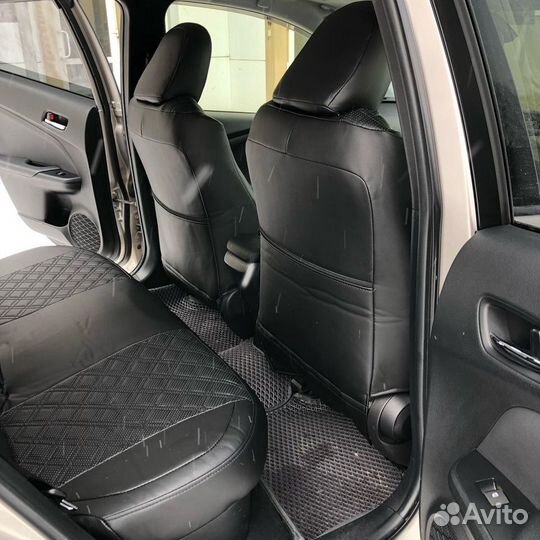 Чехлы Toyota Prius 50 (3D ромб)