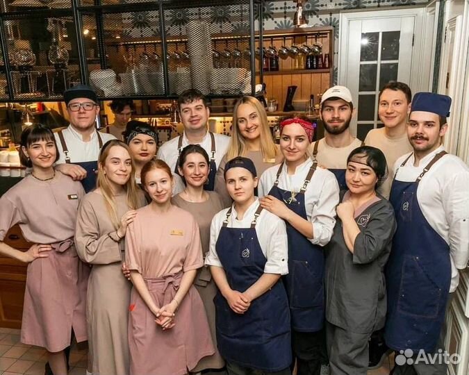 Мойщица-уборщица в кафе